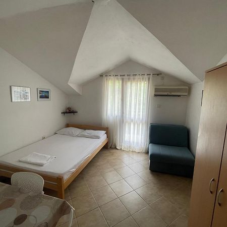 טיווט Apartmani Ivana מראה חיצוני תמונה