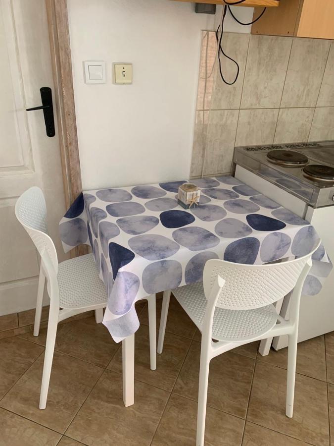 טיווט Apartmani Ivana מראה חיצוני תמונה