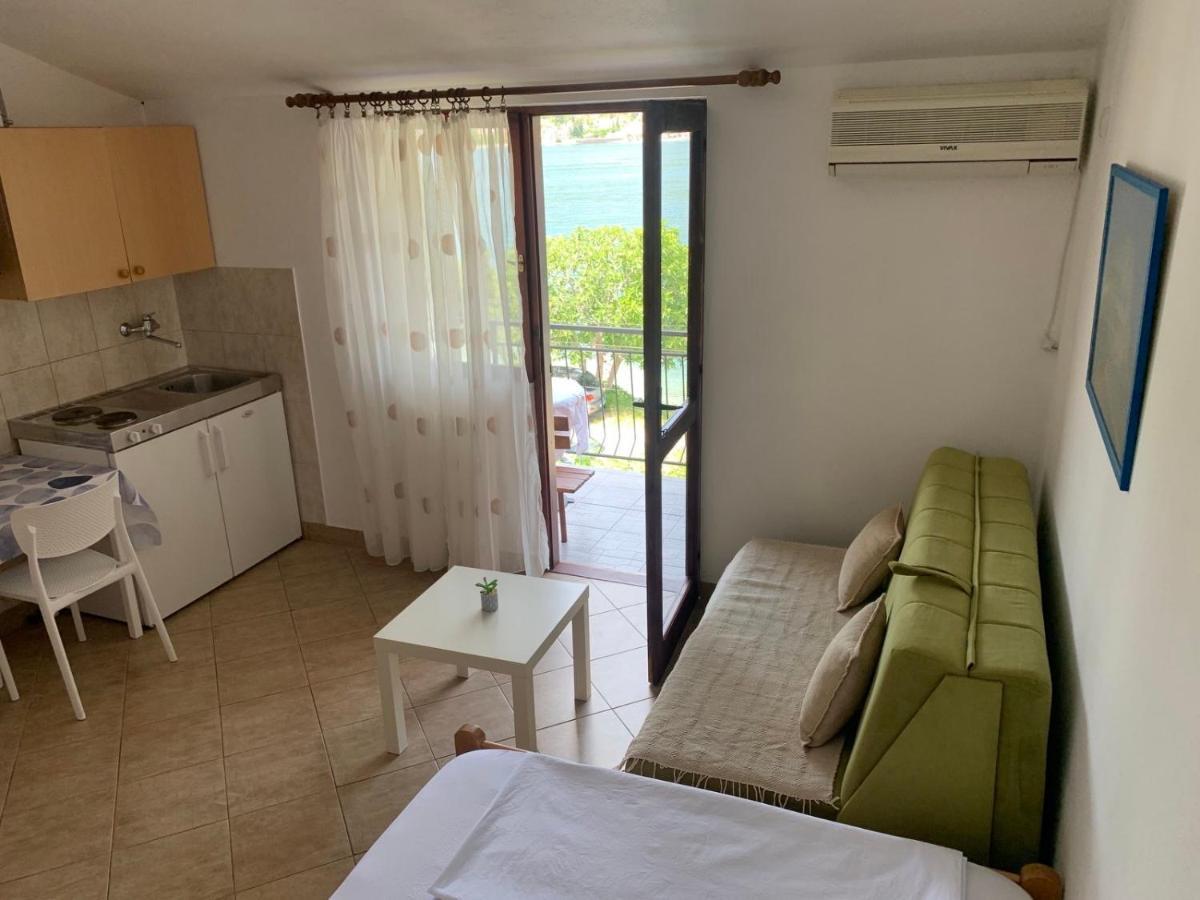 טיווט Apartmani Ivana מראה חיצוני תמונה
