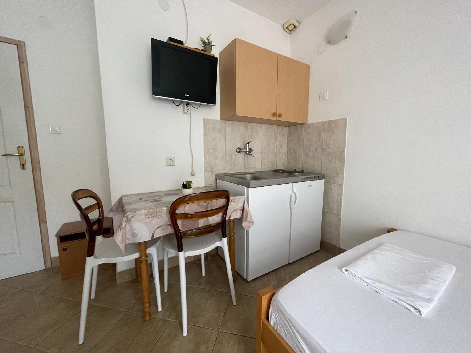 טיווט Apartmani Ivana מראה חיצוני תמונה