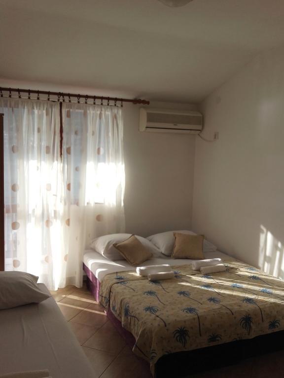 טיווט Apartmani Ivana מראה חיצוני תמונה