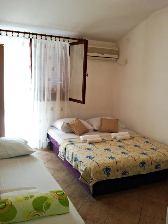 טיווט Apartmani Ivana מראה חיצוני תמונה